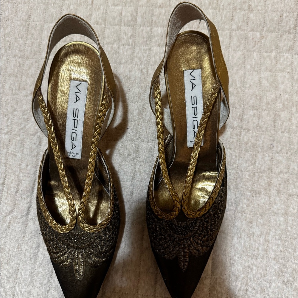 VIA SPIGA Black and Gold Braided Slingback Heels